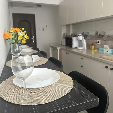 Apartament 2 Cam Cetate อัลบายูเลีย ภายนอก รูปภาพ