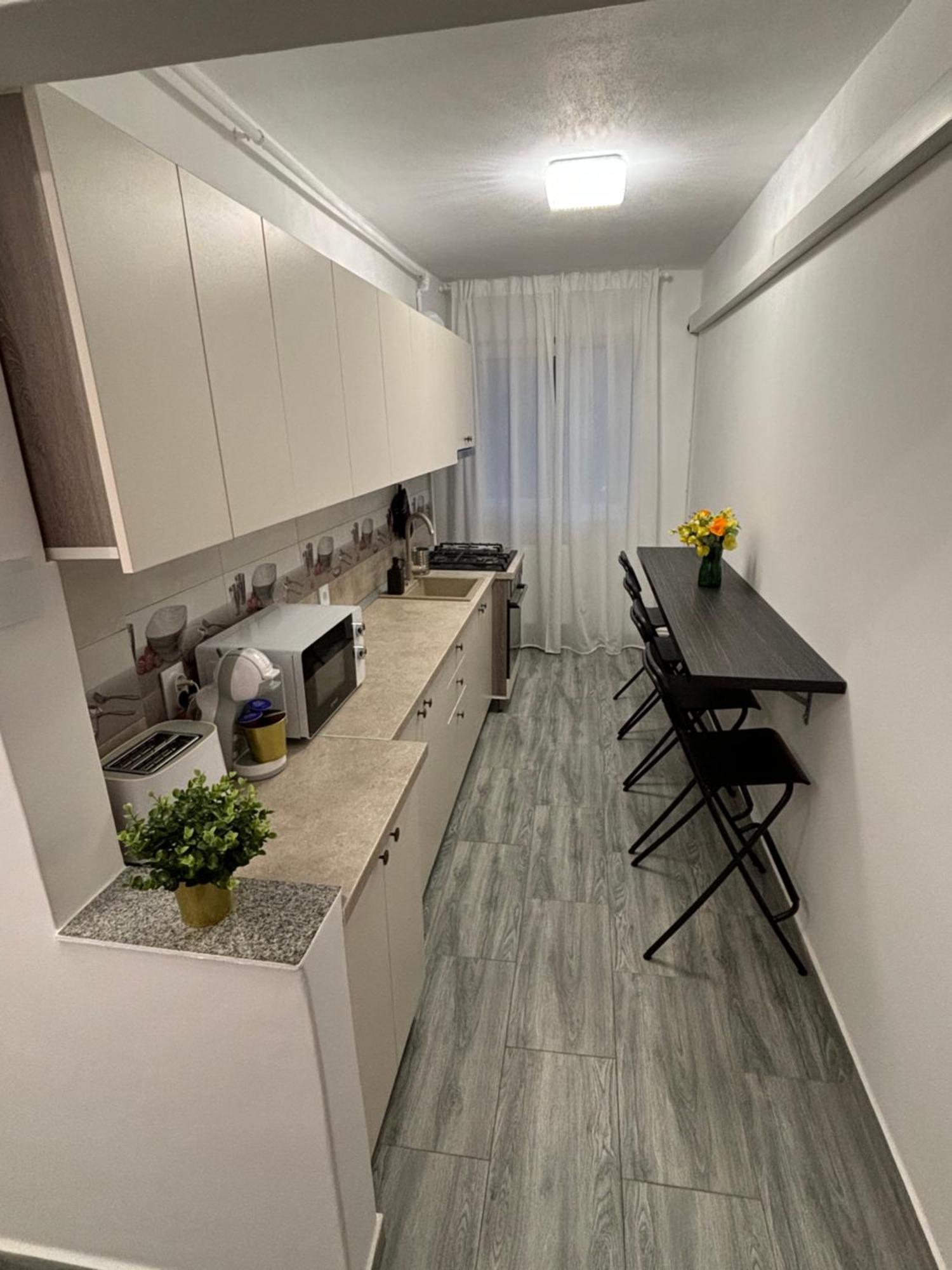 Apartament 2 Cam Cetate อัลบายูเลีย ภายนอก รูปภาพ